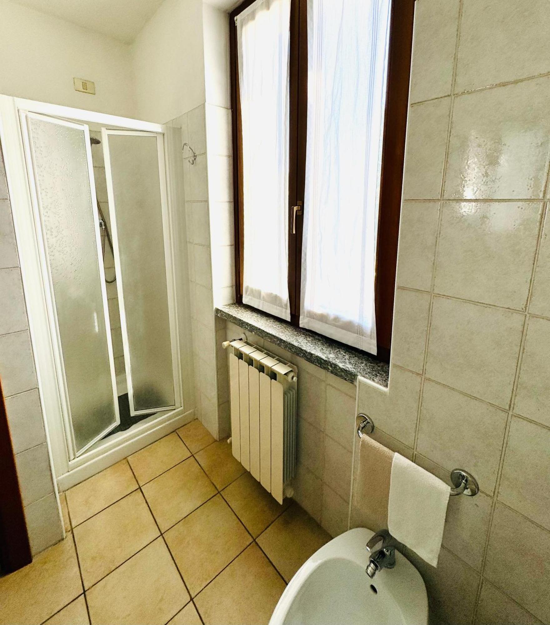 Casa Nonna Elide Apartment Besozzo ภายนอก รูปภาพ